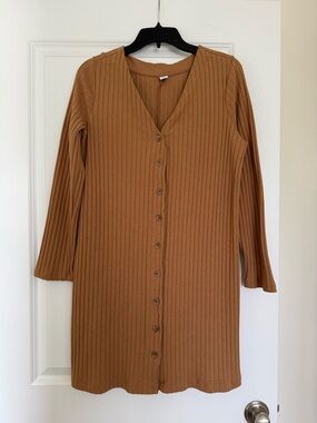 Old Navy Ribbed Button-Front Long Sleeve Dress in Camel Brown